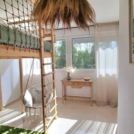 Nyaraló 3-bedroom House With A Private Sunny Garden And Community Pool In Near Puerto Banus