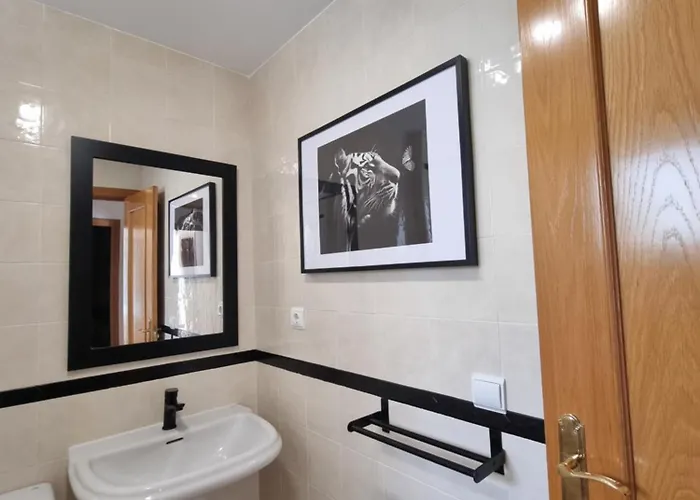 3-Bedroom House With A Private Sunny Garden And Community Pool In Marbella Near Puerto Banus Casa vacanze Marbella